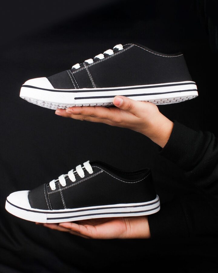 Court Sneaker